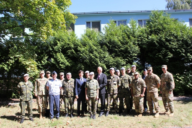 Společné foto s příslušníky 14. plogp