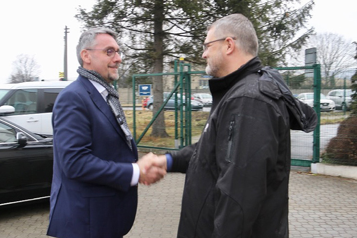 Ministr obrany Lubomír Metnar a generální ředitel státního podniku VOP CZ, s.p. Marek Špok
