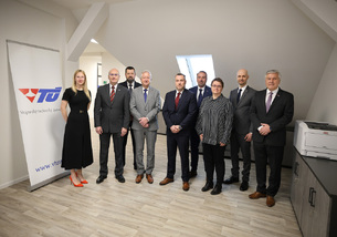 Ministr obrany dnes navštívil státní podnik VTÚ