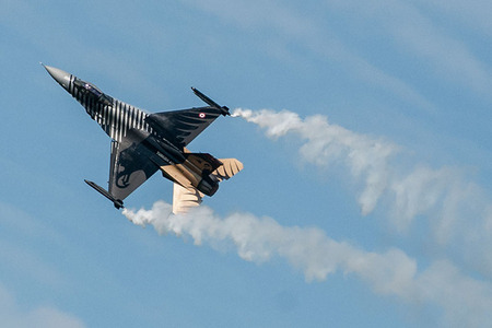 Dynamická ukázka F-16 Soloturk