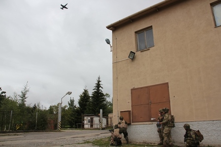 Ample Strike má za sebou první letový den 