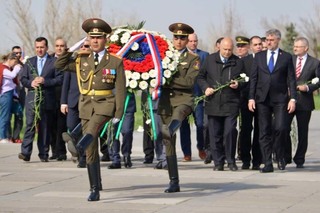 Ministr obrany uctil památku obětí arménské genocidy