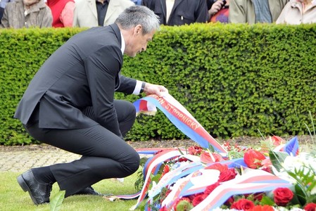 Pietní akt v Lidicích připomněl 74. výročí vyhlazení obce nacisty