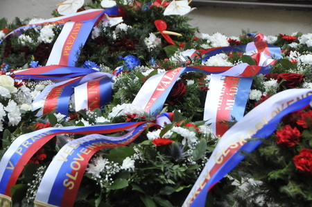 Představitelé resortu obrany uctili 17. listopad 1939 a 1989