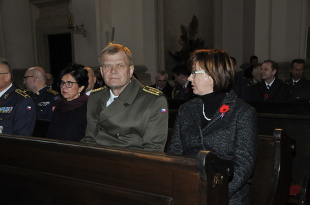 Náčelník Generálního štábu armádní generál Josef Bečvář a náměstkyně ministra obrany Alena Netolická