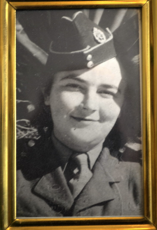 Nina Dobosharevich v mládí