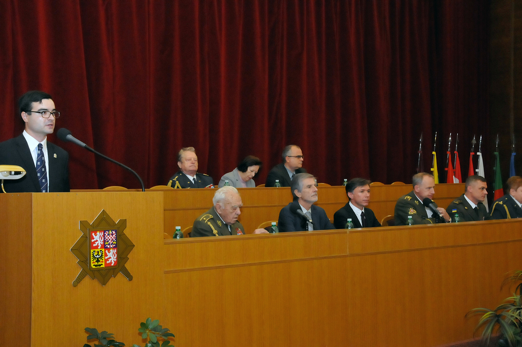 Slavnostní shromáždění zahájil a řídil tajemník Československé obce legionářské Jiří Filip