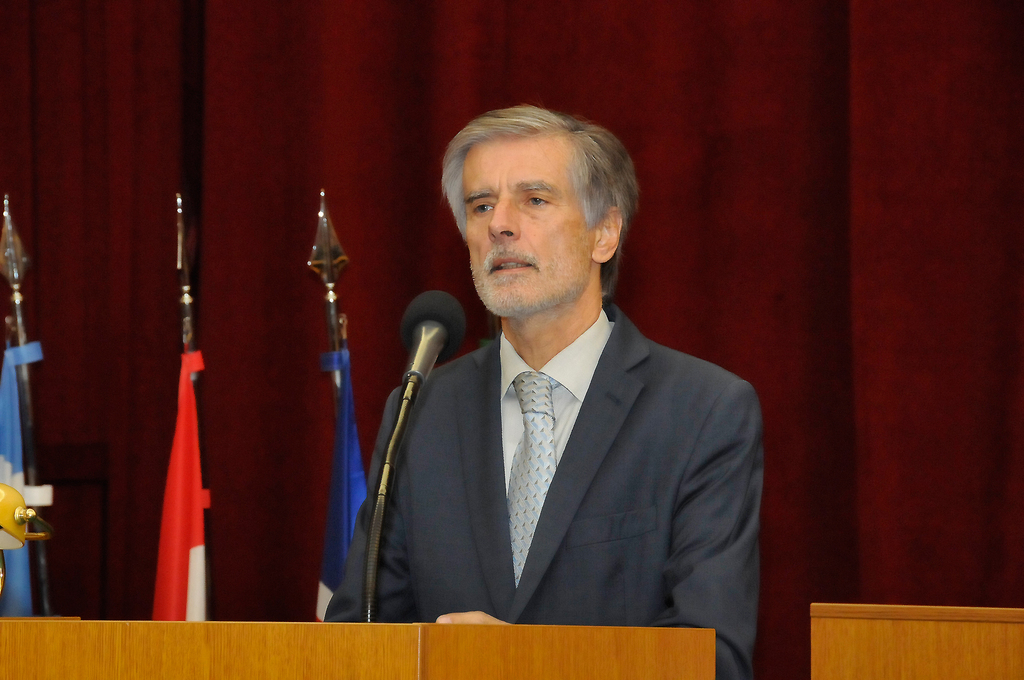 Velvyslanec Slovenské republiky v Praze Peter Weiss při úvodním projevu