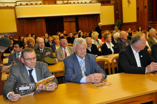 Pohled do hlavního sálu MO před zahájením slavnostního setkání u příležitosti 74. výročí Českého národního povstání