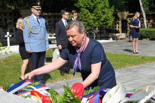 Senátorka Renata Chmelová uctila památku legionářů od Zborova