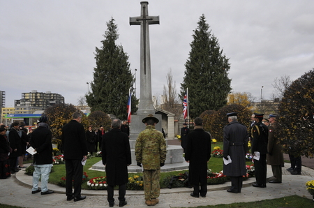 Britský Remembrance Day se tradičně konal na pražských Olšanských hřbitovech