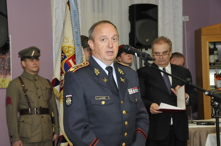 Jménem prezidenta republiky pozdravil veterány a popřál mnoho osobní pohody náčelník Vojenské kanceláře PR generálmajor Jan Kaše