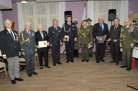 Váleční veteráni se sešli s náměstkyní Netolickou i náčelníkem Generálního štábu