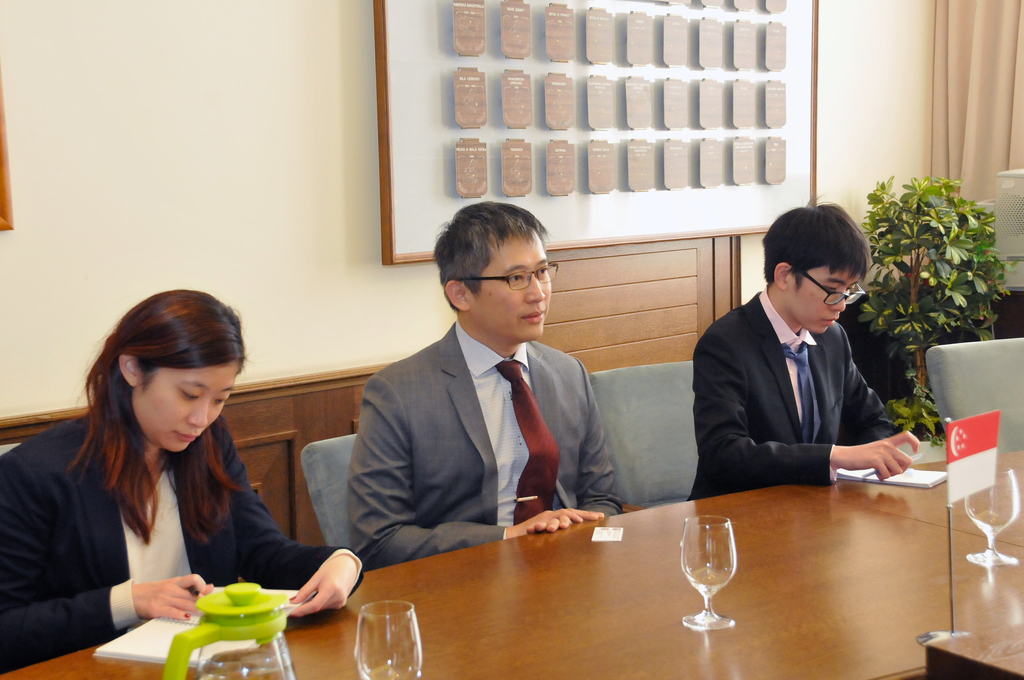 Delegace ze Singapuru, která se zúčastnila pracovního jednání na MO ČR