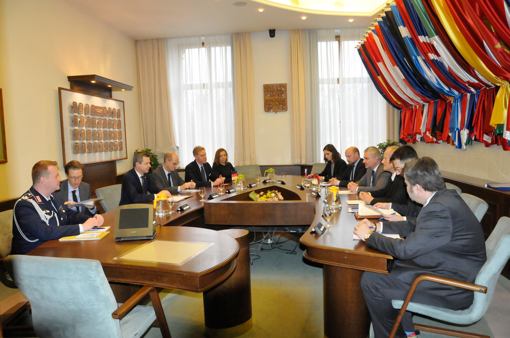 Z jednání obou delegací na Ministerstvo obrany ČR v Praze