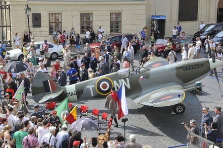 Ze vzpomínkové slavnosti k 70. výročí návratu československých letců RAF do vlasti- Hradčanské náměstí Praha