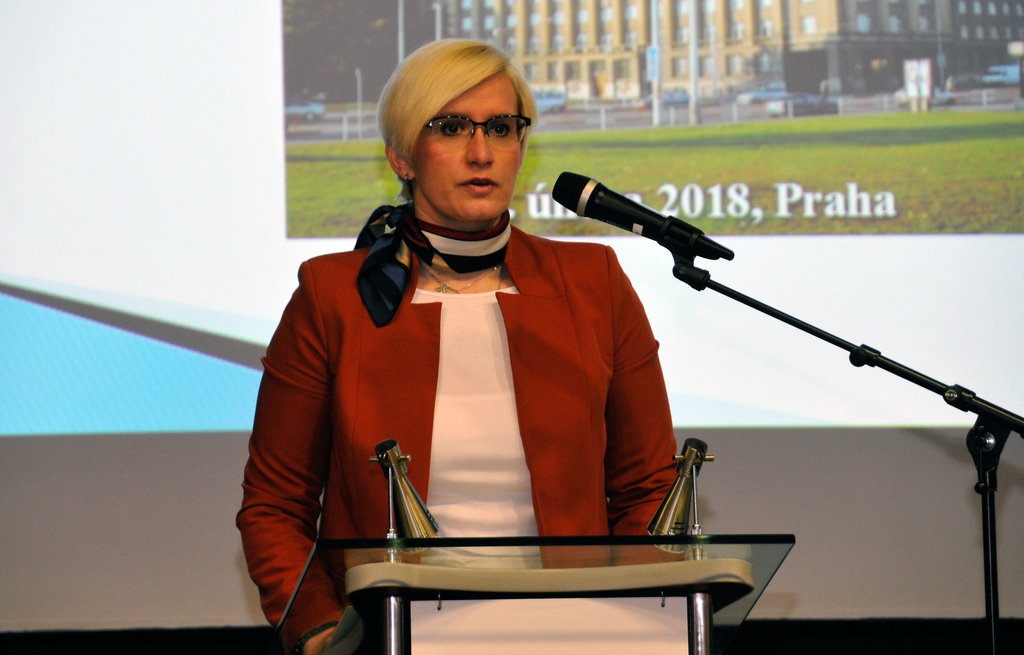 Ministryně obrany Karla Šlechtová při projevu k účastníkům Velitelského shromáždění