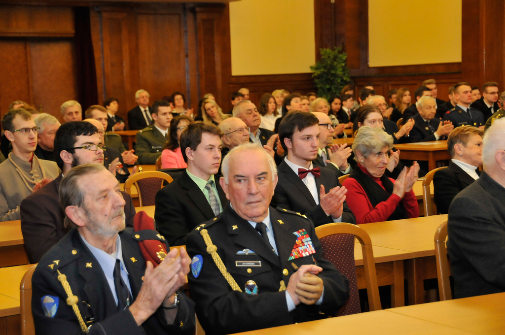 Hlavní sál Ministerstva obrany ČR byl zcela zaplněn pozvanými hosty