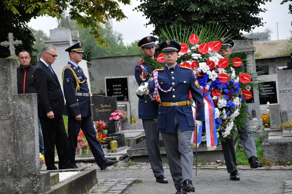Zahájení pietního aktu, který byl v režii Hradní stráže