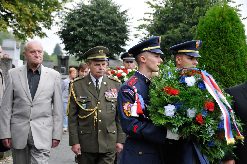 Také zástupci Českého svazu bojovníků za svobodu uctili v Lánech památku TGM