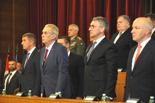 Velitelského shromáždění se zúčastnil ministr obrany Lubomír Metnar i prezident České republiky Miloš Zeman, který je zároveň vrchním velitelem ozbrojených sil