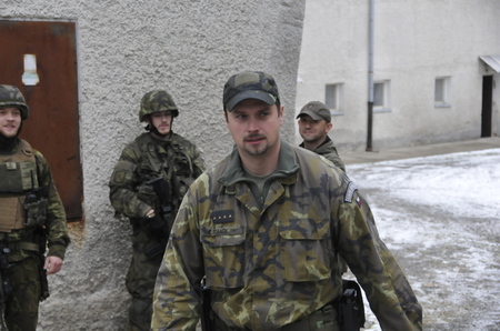 Velitel 7. jednotky EU TM Mali kapitán Jiří Staněk vede své podřízené k tomu, aby v přípravě nic nepodcenili