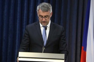  Ministr Metnar na tiskové konferenci