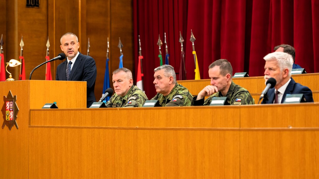 1. náměstek ministryně obrany František Šulc při projevu