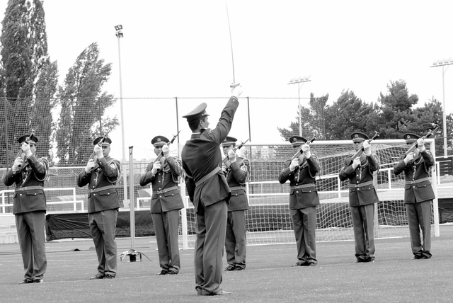 Čestná vojenská salva