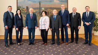 Ilustrační obrázek ke článkuMinistr obrany jednal se zástupci odborů v resortu obrany