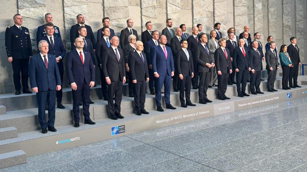 Ministr Jaromír Zůna v Bruselu jednal v NATO a v Radě EU, řešily se také budoucí hrozby