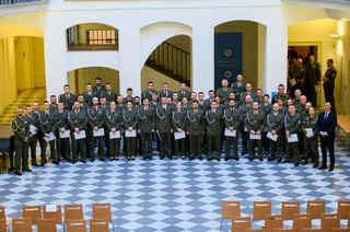 Absolventi odborného základního kurzu Vojenské policie