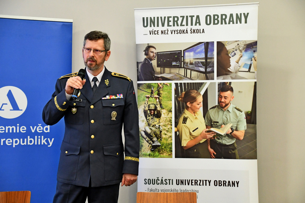 Spolupráce Univerzity obrany s Akademií věd ČR