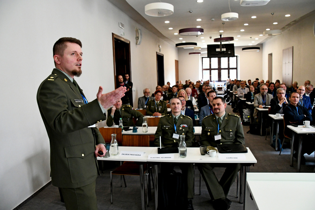 Spolupráce Univerzity obrany s Akademií věd ČR