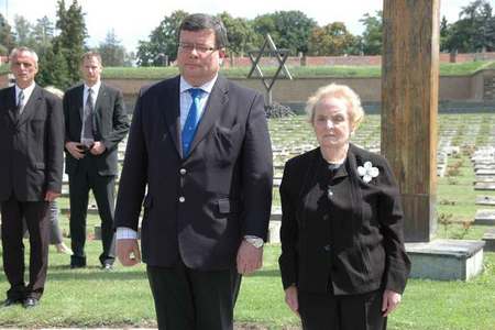 Alexandr Vondra a Madeleine Albrightová
