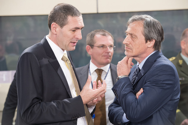 Ministr obrany Martin Stropnický se svým chorvatským protějškem Ante Kotromanovičem 