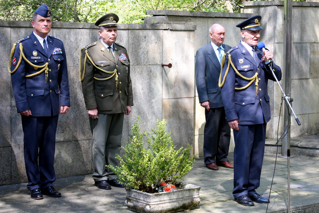 Autentické vyplávění  plk. Emila Šneberga o událostech konce 2. světové války