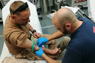 Ilustrační obrázek ke článkuVojenští policisté v Iráku jsou kráčející krevní bankou