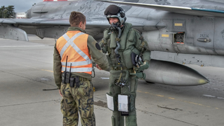 Ilustrační obrázek ke článkuDruhý na světě, první v ČR. Michal Daněk nalétal na stíhačce Gripen už 2000 hodin