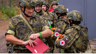 Ilustrační obrázek ke článkuJednotky 26. pluku velení, řízení a průzkumu uspěly v alianční zkoušce, mohou být nasazeny do misí NATO