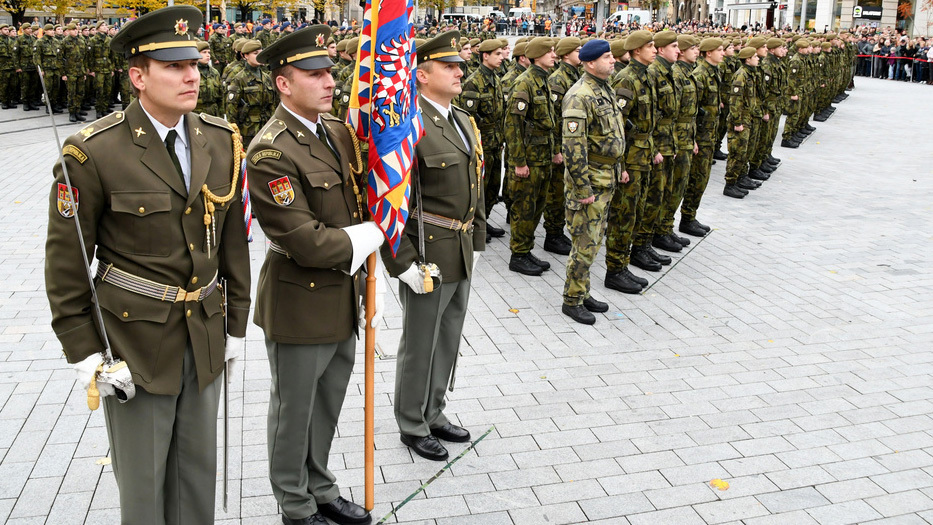 Studenti Univerzity obrany složili vojenskou přísahu