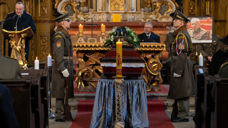 Ilustrační obrázek ke článkuV kostele sv. Jana Nepomuckého v Praze se dnes konalo poslední rozloučení s generálporučíkem v. v. Miloslavem Masopustem