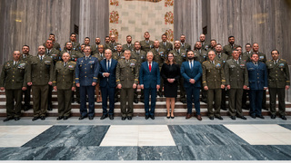 Ilustrační obrázek ke článkuPůsobili pod hlavičkou NATO, EU i OSN v 11 zemích světa. Dnes bylo na 90 vojáků a vojenských policistů oceněno