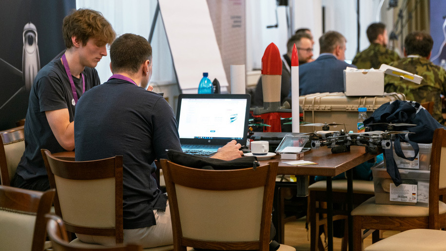 EUDIS Defence Hackathon na Univerzitě obrany přinesl nadějné projekty
