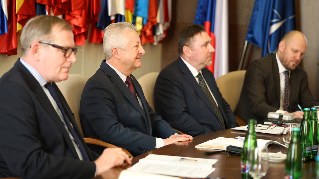 Ministr Jaromír Zůna jednal s estonským ministrem obrany Hanno Pevkurem