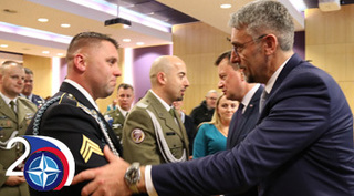 Ilustrační obrázek ke článkuVojáci české, polské a americké armády diskutovali o Afghánistánu