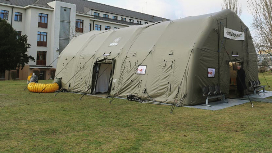 ÚVN Praha od pátku zvýší kapacitu odběrových míst na testování COVID-19