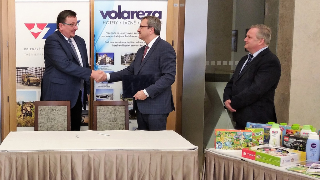Vojenský technický ústav a VOLAREZA se společně zapojily do pomoci ukrajinským uprchlíkům