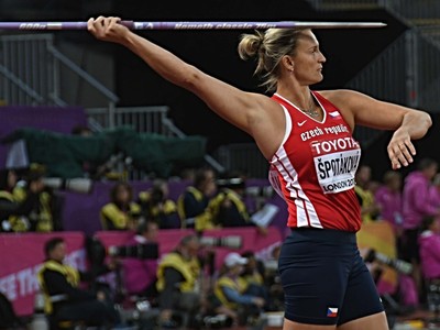 Barbora Špotáková připravena k odhodu oštěpem