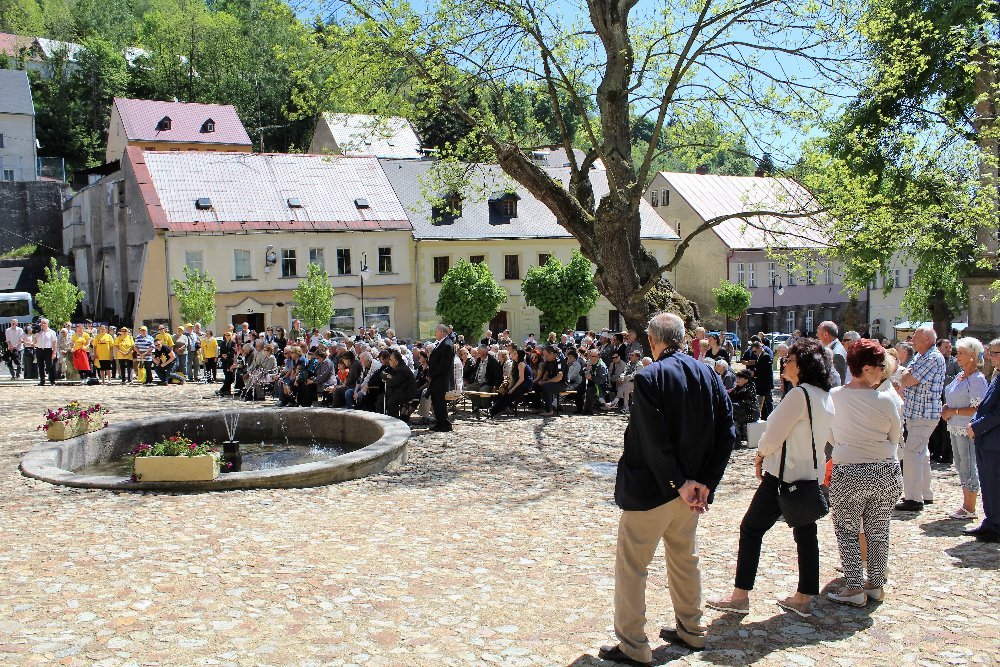 Bývalí političtí vězni, diváci